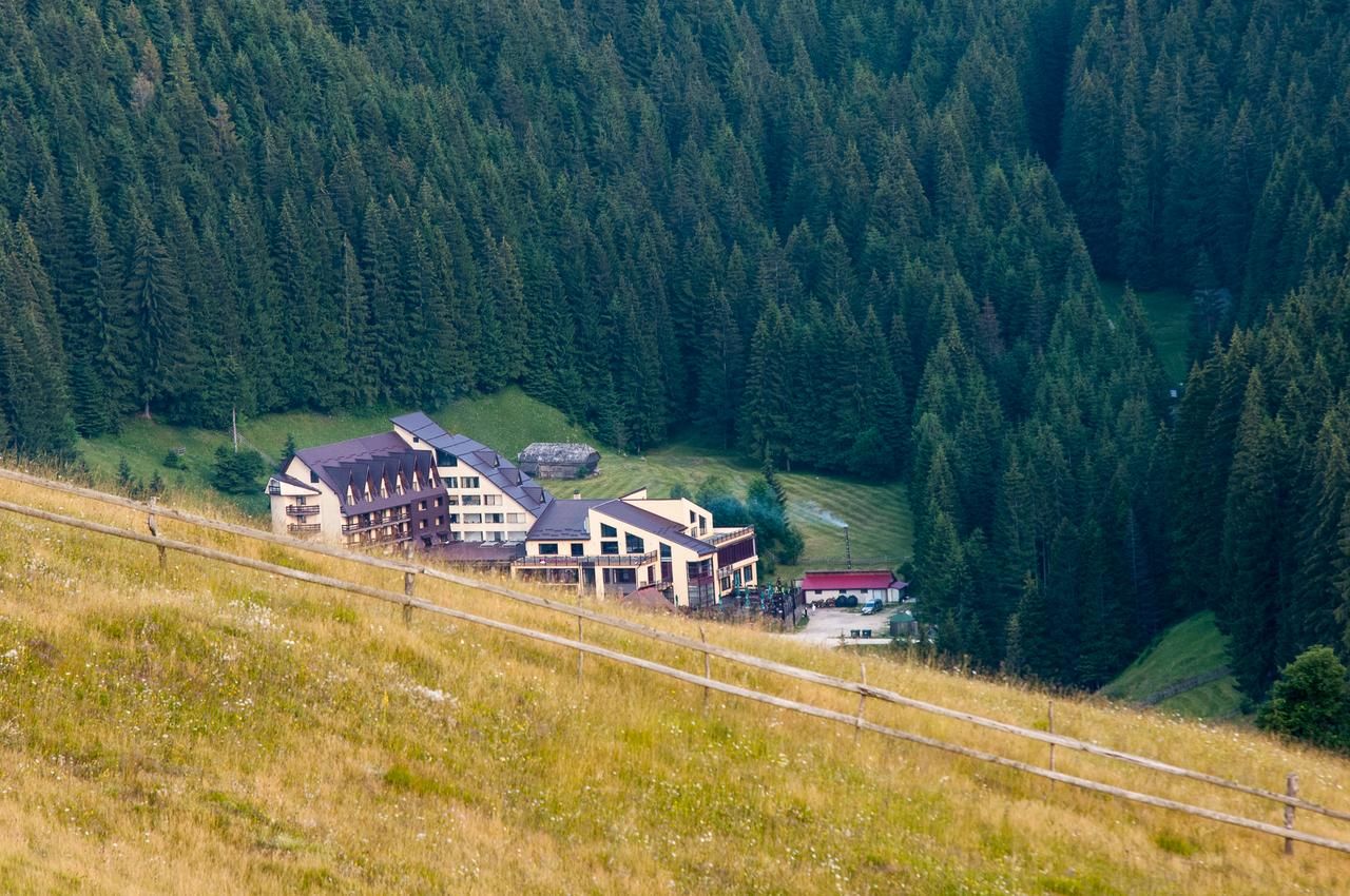 Отель Mistral Resort by Zeus International Мойечу-де-Сус
